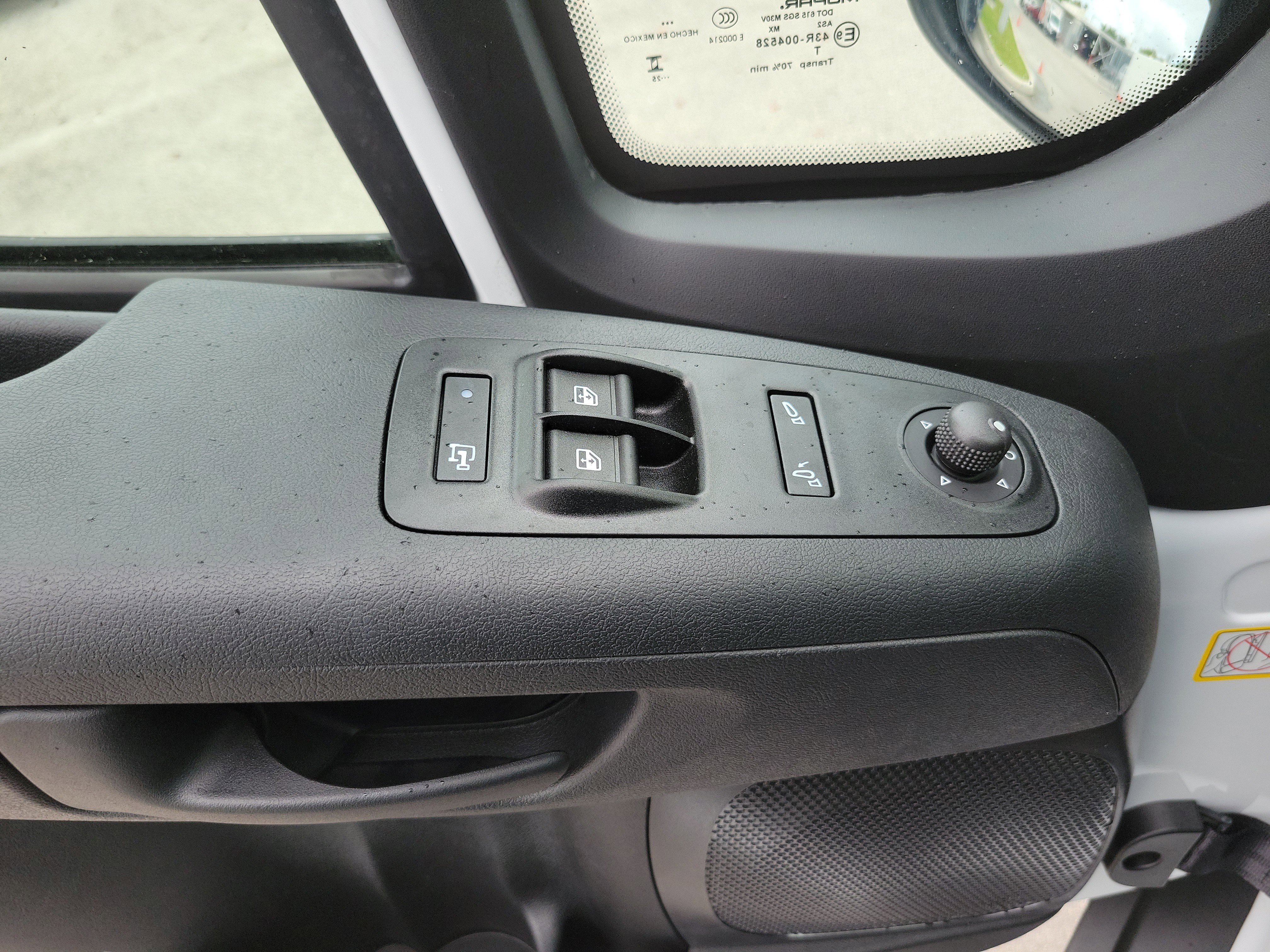 Used 2026 RAM ProMaster 2500 w/ Convenience Group FWD image 28
