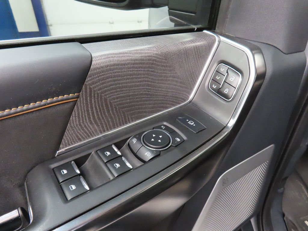 Used 2024 Ford F250 Platinum image 57