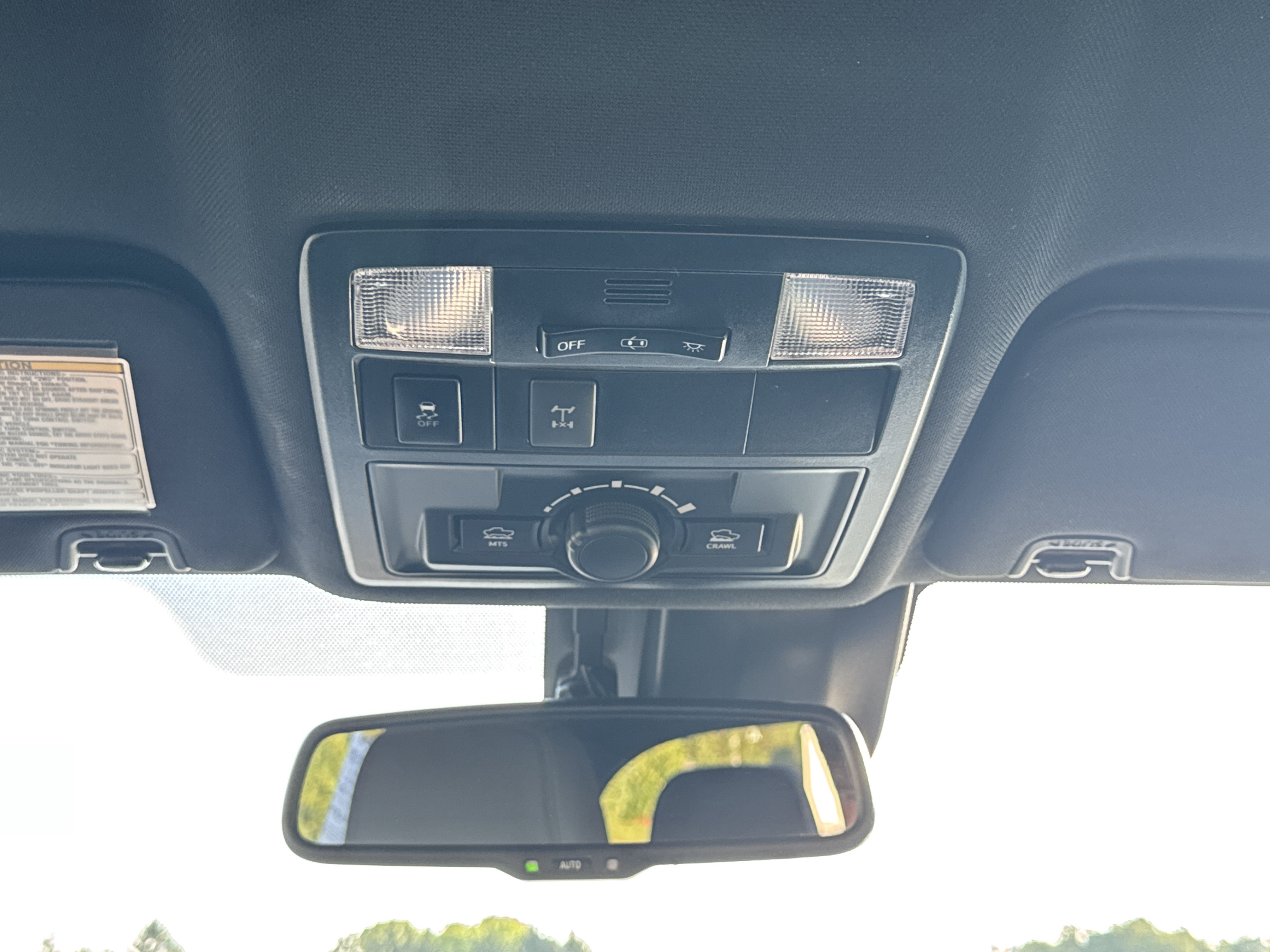 Used 2019 Toyota Tacoma TRD Off-Road AWD/4WD image 9