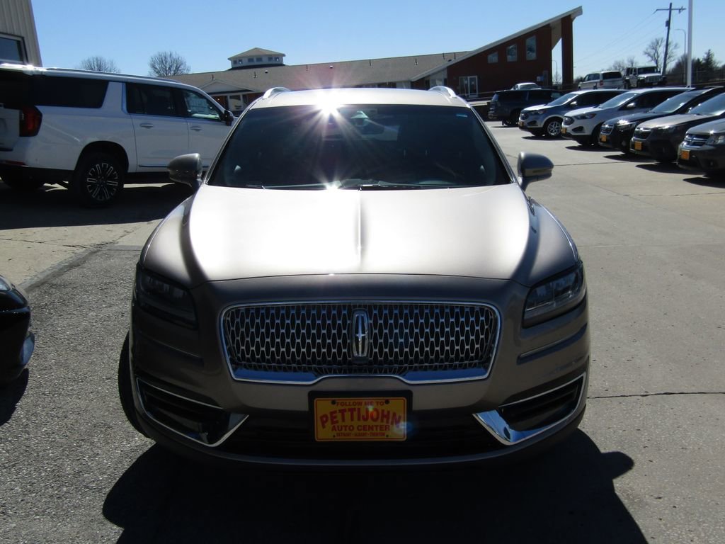 Used 2019 Lincoln Nautilus Select image 11