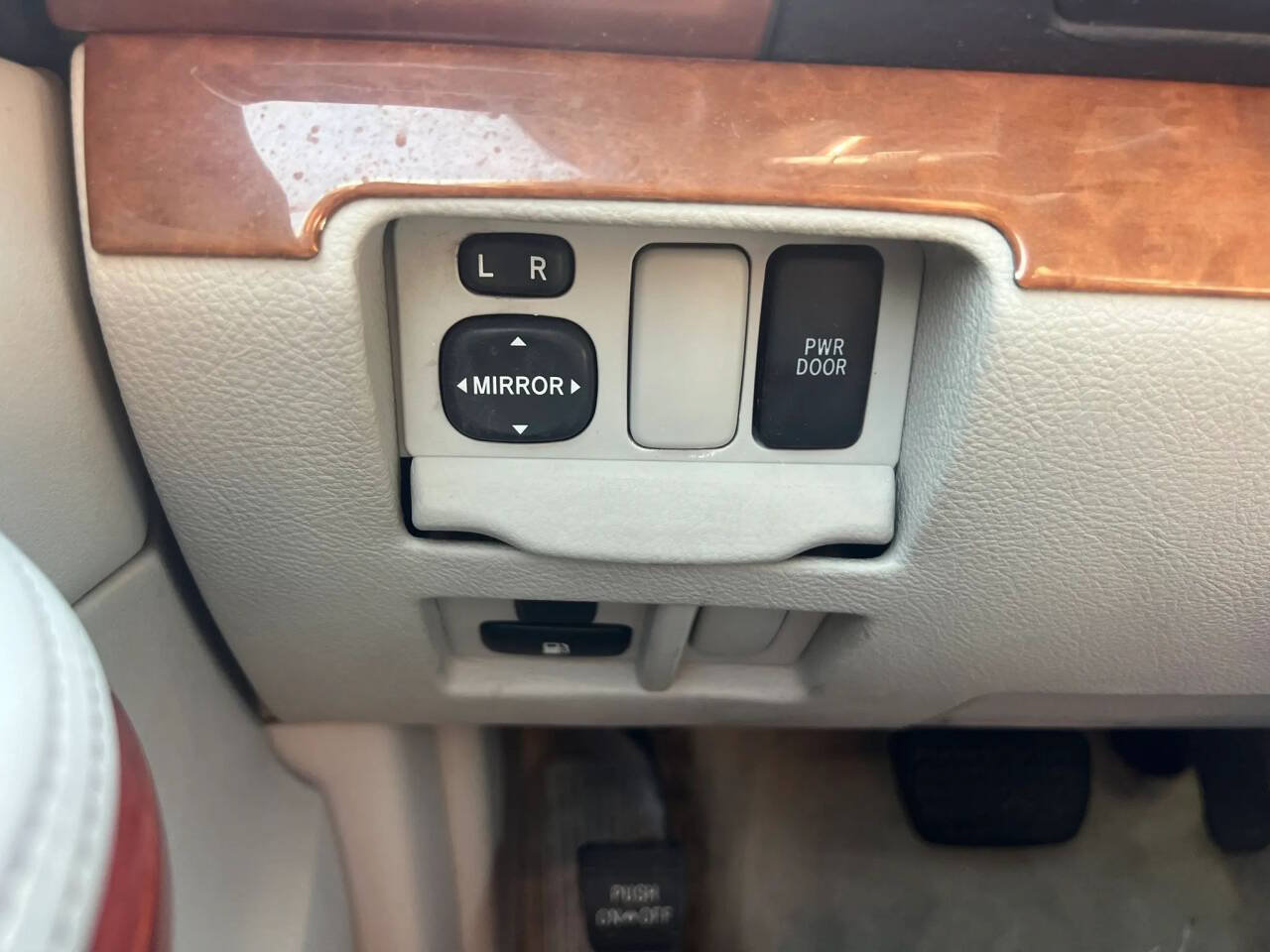 Used 2004 Lexus RX 330 AWD image 28