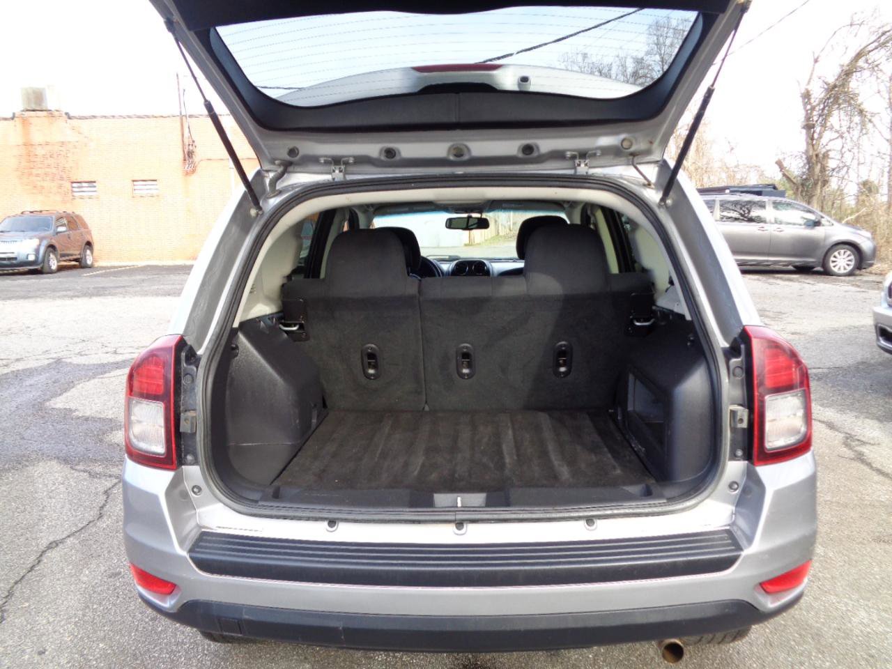 Used 2016 Jeep Compass Sport w/ Power Value Group image 22