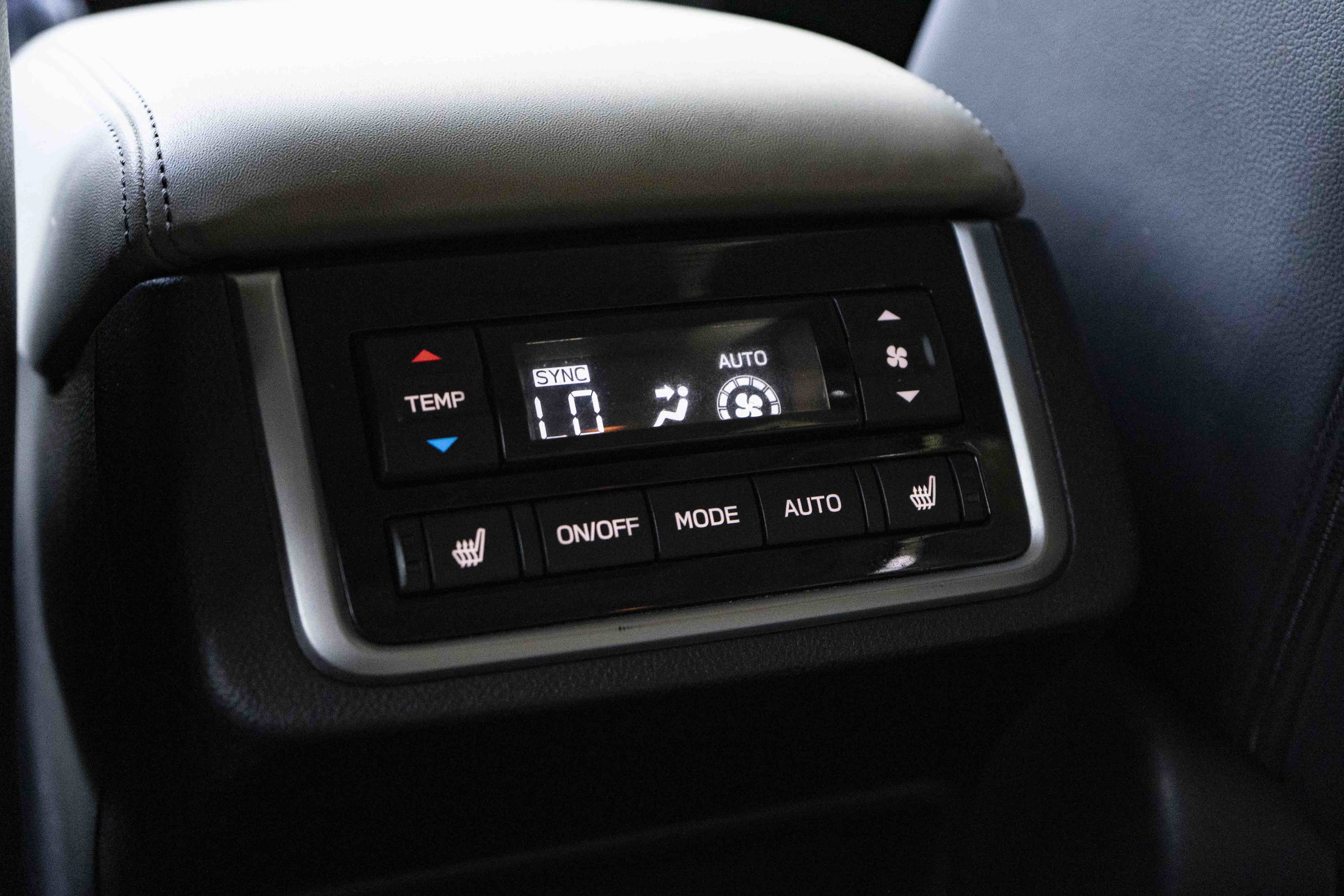 Used 2019 Subaru Ascent Limited AWD/4WD image 40