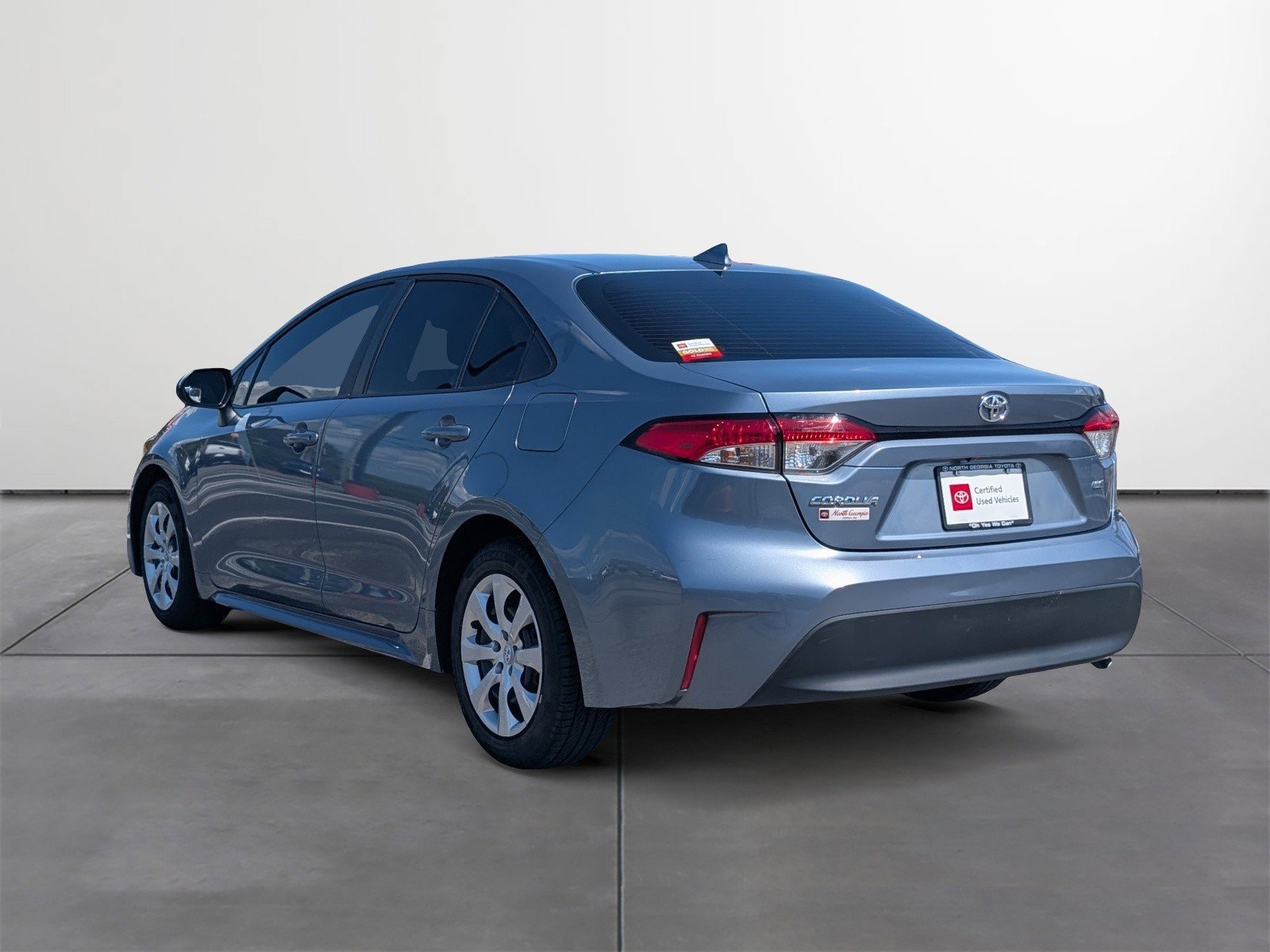 Certified 2025 Toyota Corolla LE FWD image 4