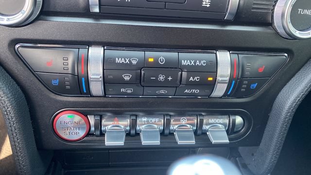Used 2022 Ford Mustang GT Premium w/ GT Performance Package RWD image 17