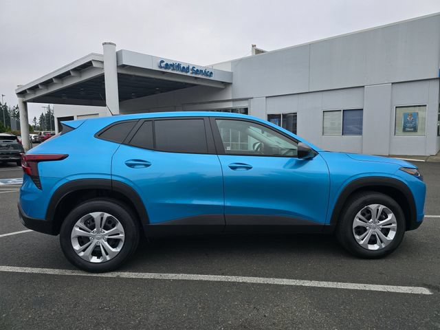 New 2026 Chevrolet Trax LS w/ Driver Confidence Package FWD image 6