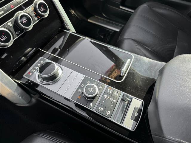 Used 2017 Land Rover Range Rover Supercharged AWD/4WD image 16