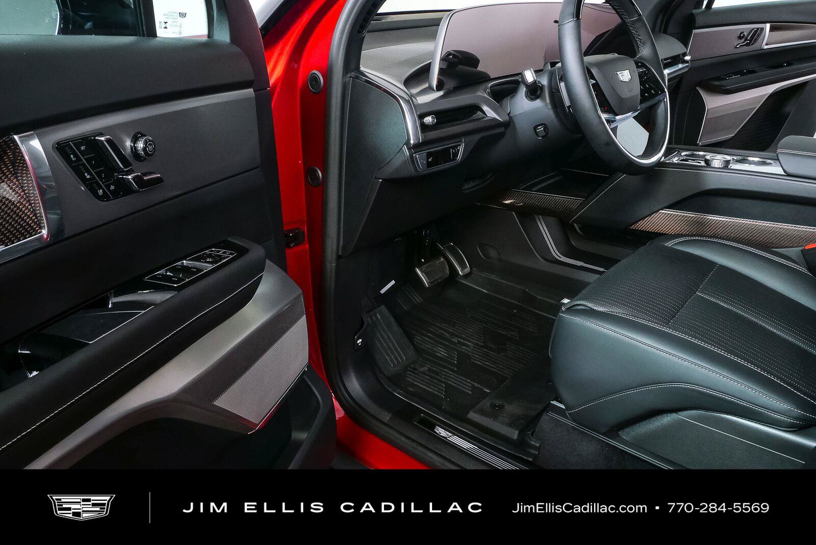 New 2027 Cadillac Vistiq Sport w/ LPO, Floor Liner Package AWD/4WD image 8