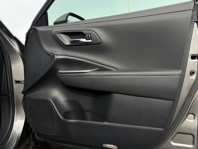 Used 2023 Toyota Crown AWD/4WD image 16