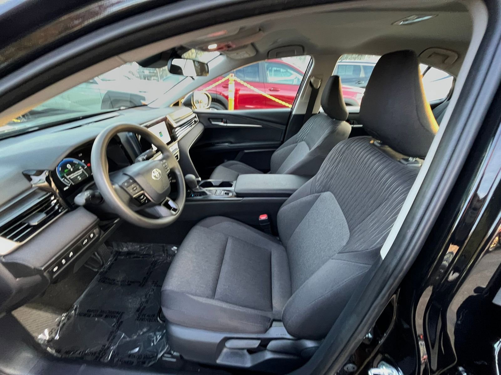 Used 2025 Toyota Camry LE image 25