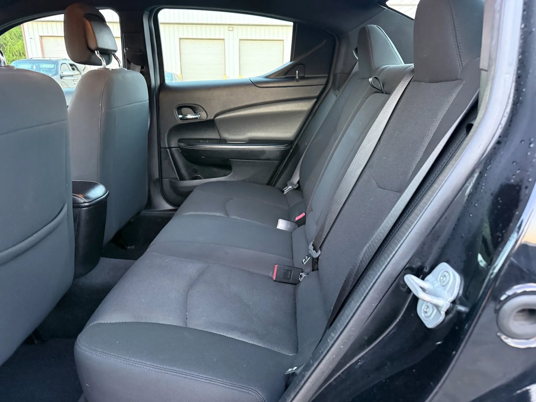 Used 2013 Dodge Avenger SE image 16