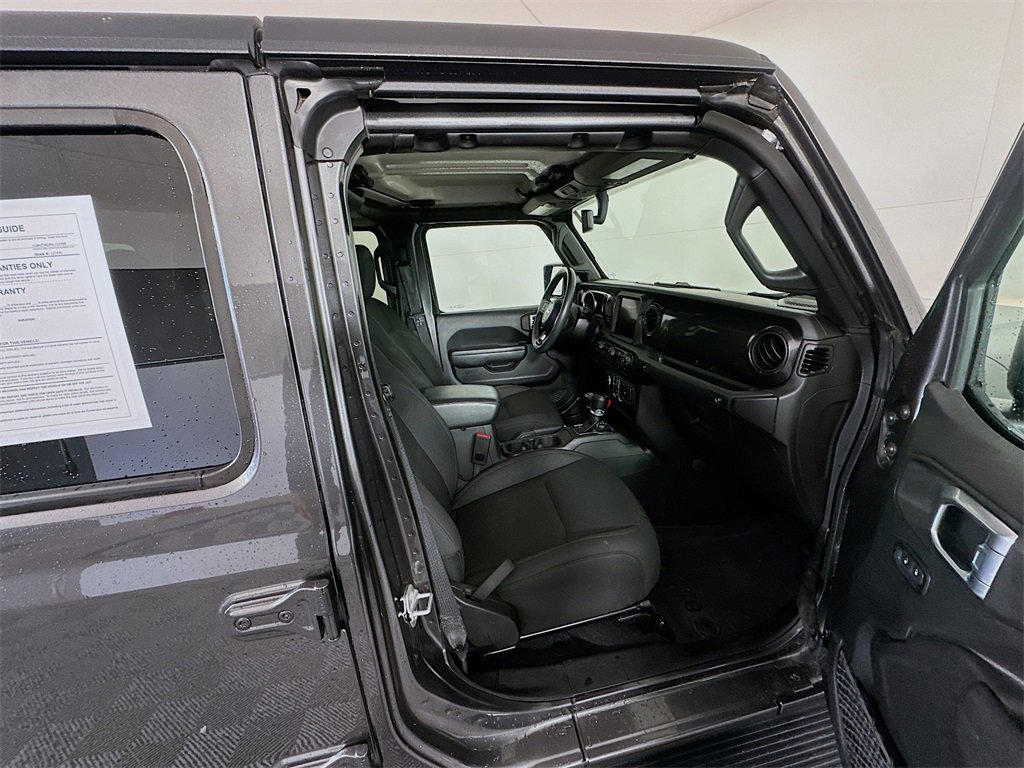 Used 2022 Jeep Gladiator Sport image 27