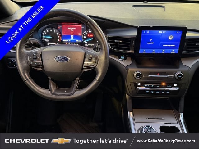 Used 2020 Ford Explorer XLT w/ Equipment Group 202A RWD image 12