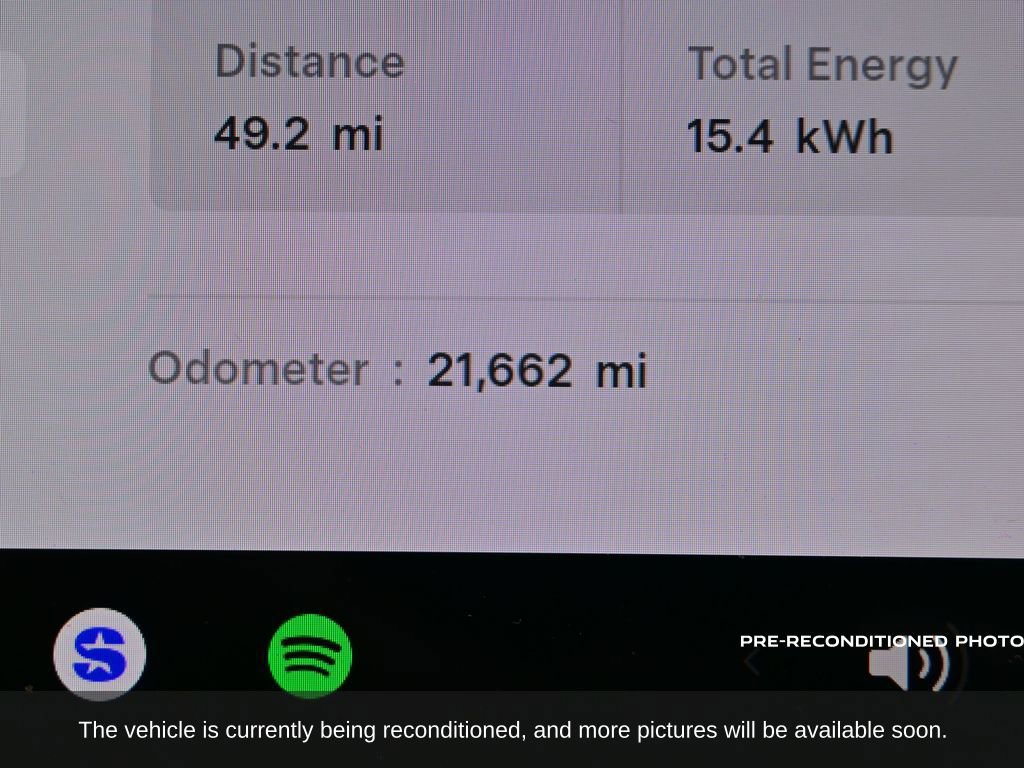 Used 2025 Tesla Model Y Long Range image 23