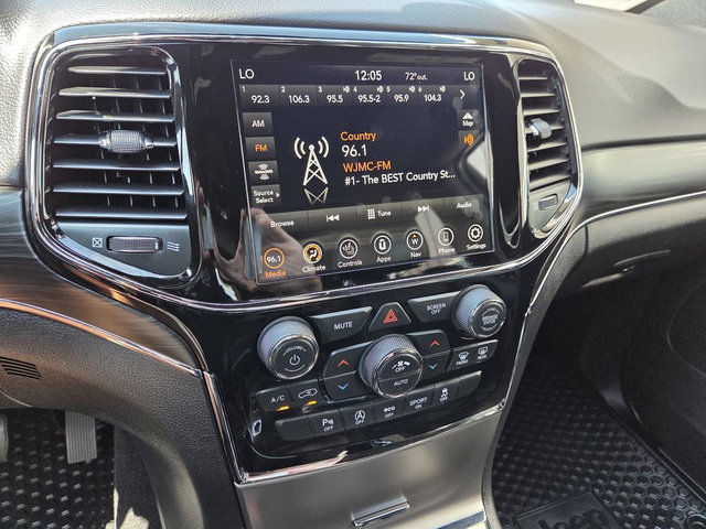 Used 2020 Jeep Grand Cherokee Limited w/ Premium Lighting Group AWD/4WD image 26