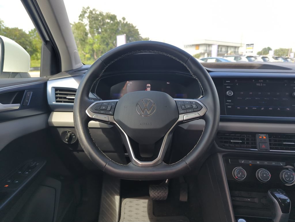Certified 2023 Volkswagen Taos SE w/ Panoramic Sunroof Package FWD image 17