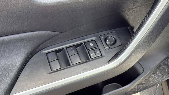 Certified 2025 Toyota RAV4 LE AWD/4WD image 15