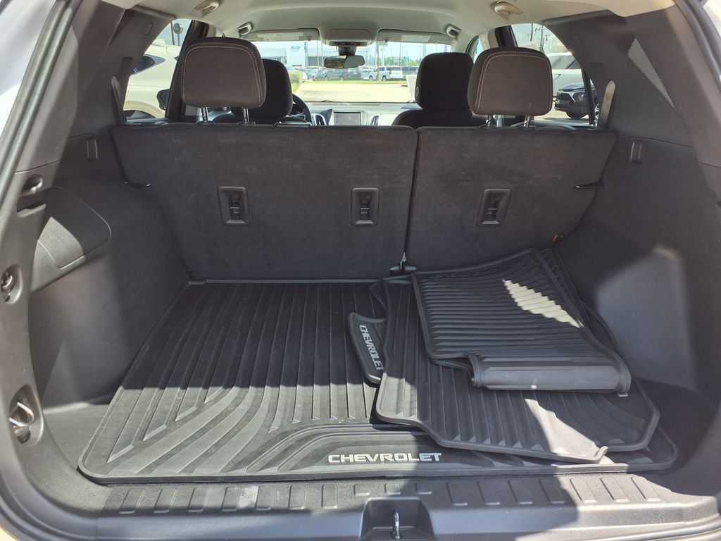 Used 2024 Chevrolet Equinox LS w/ LS Convenience Package FWD image 9