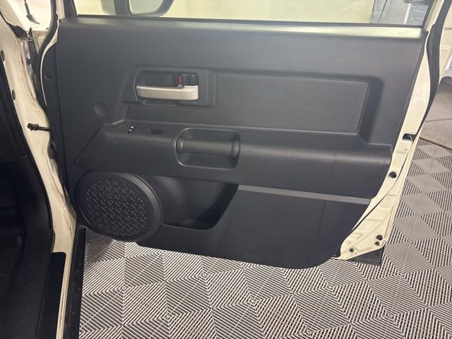 Used 2012 Toyota FJ Cruiser 4WD w/ Convenience Pkg image 25