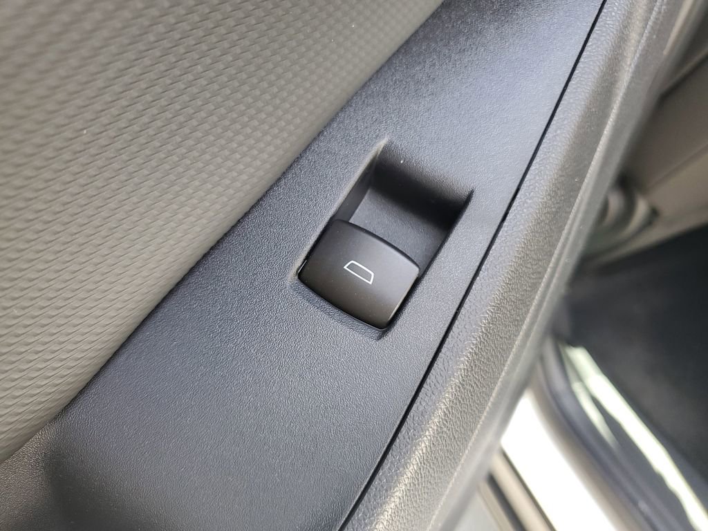 New 2026 Chevrolet Equinox LT w/ Safety and Technology Package image 15