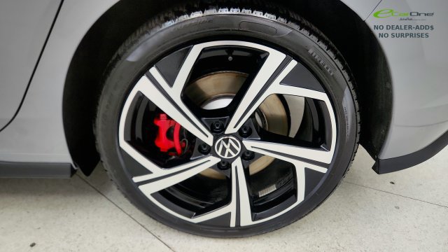 Used 2025 Volkswagen GTI SE FWD image 81