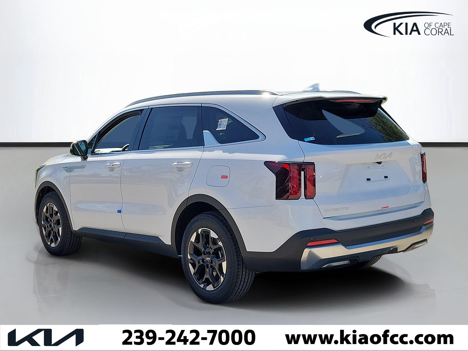 New 2026 Kia Sorento S w/ S Panoramic Sunroof Package FWD image 4