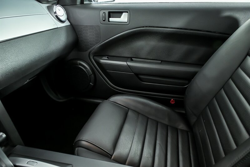 Used 2007 Ford Mustang GT Premium RWD image 27
