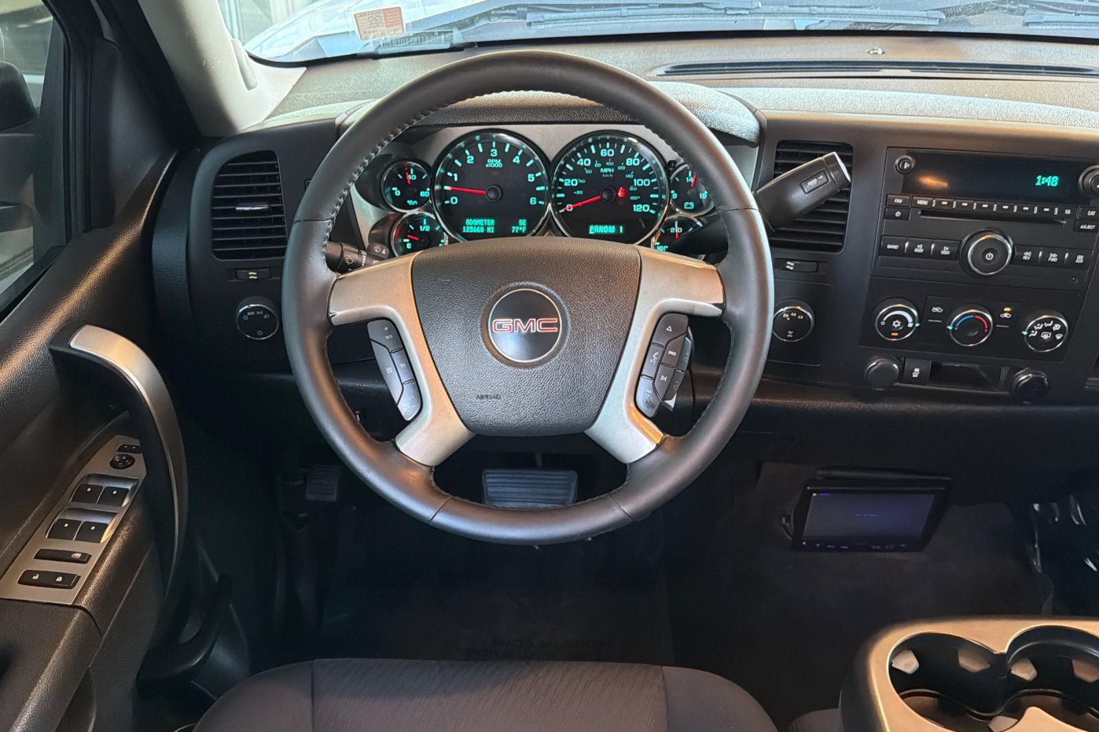 Used 2014 GMC Sierra 3500 SLE AWD/4WD image 16