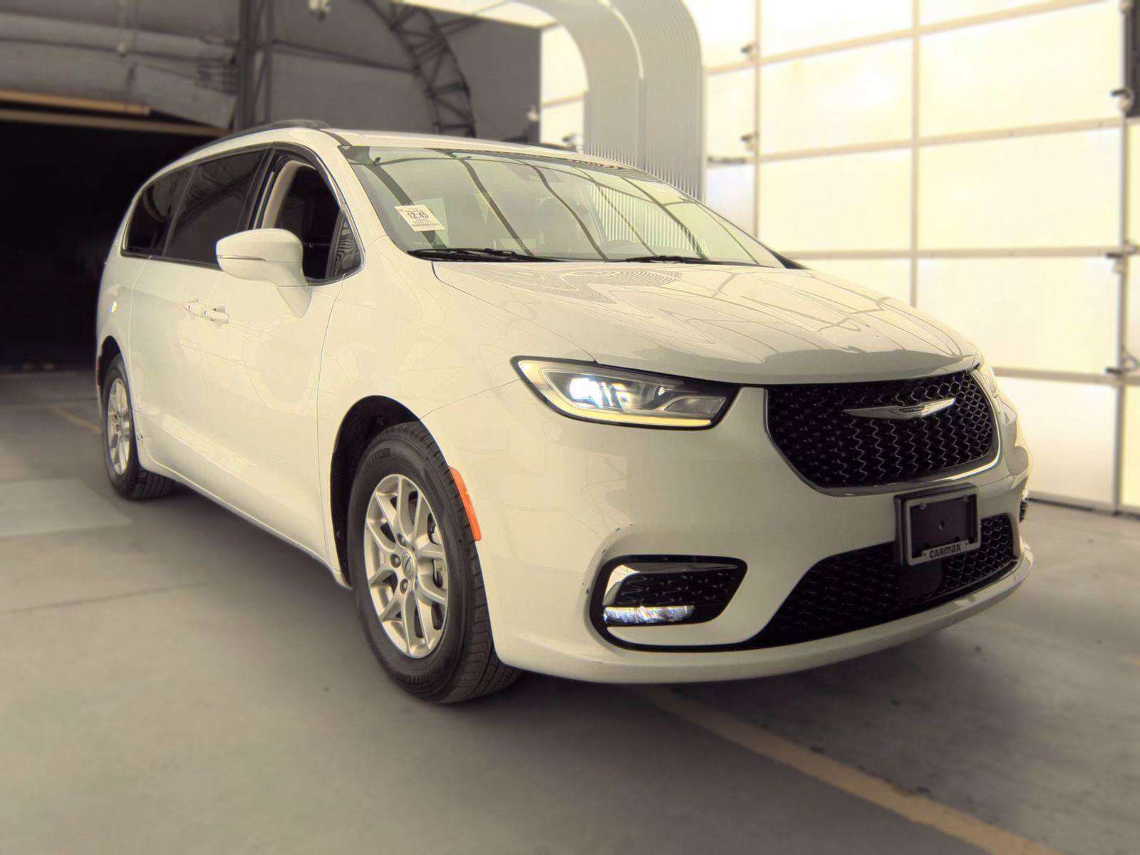 Used 2022 Chrysler Pacifica Touring-L