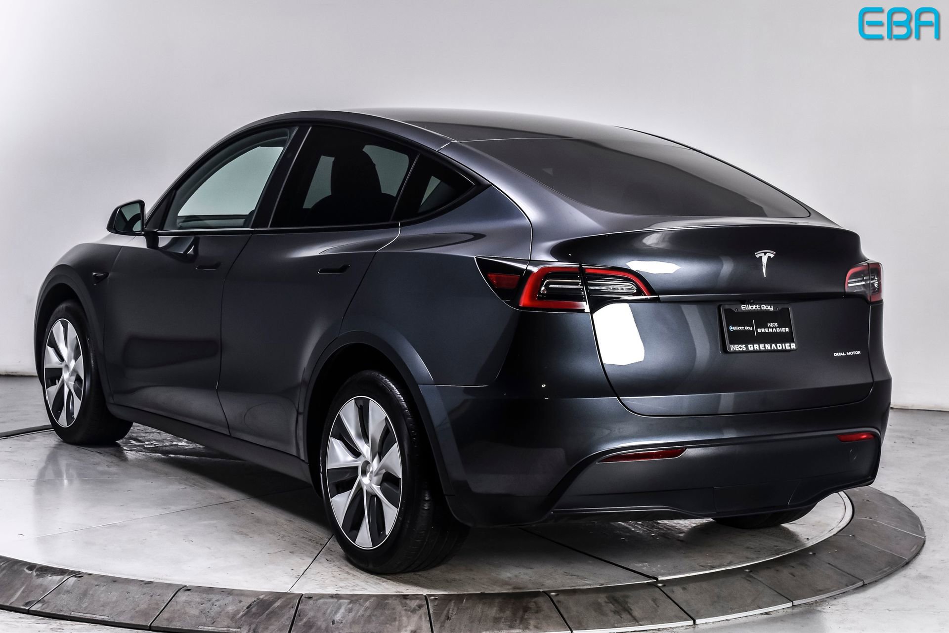 Used 2024 Tesla Model Y Long Range image 4