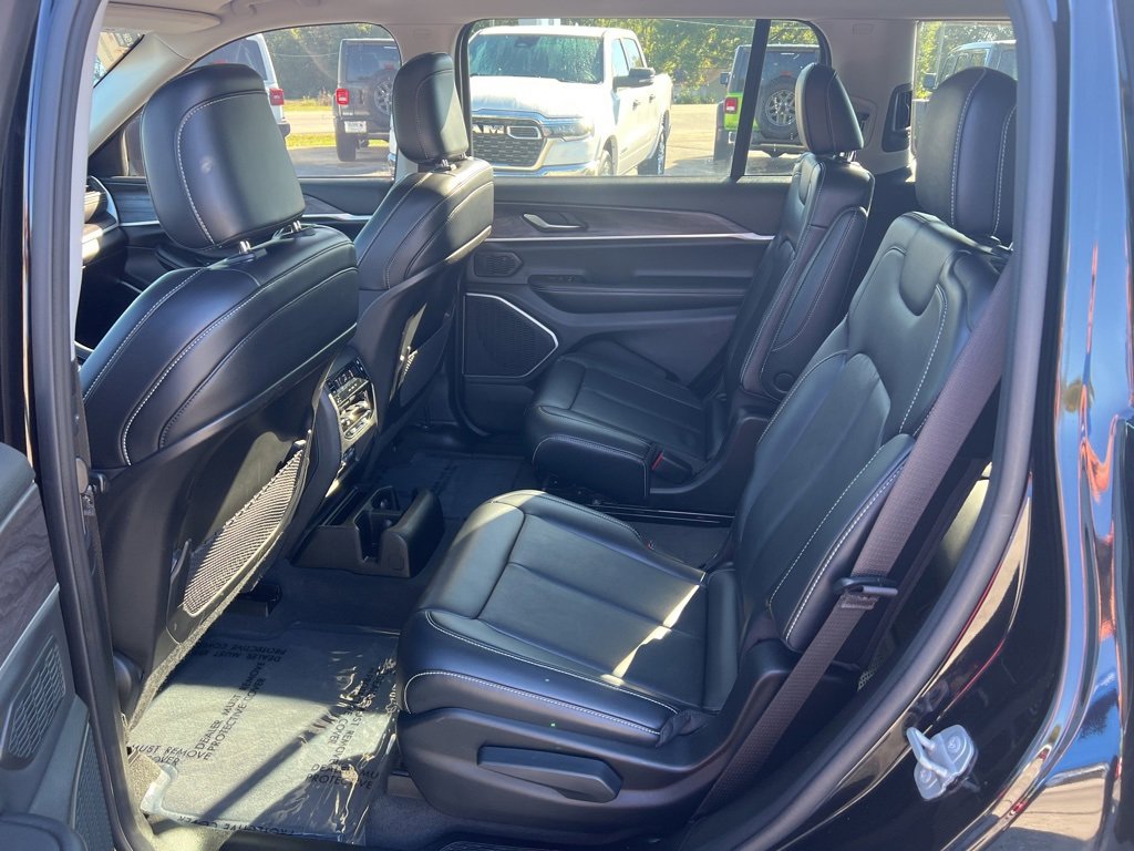 Used 2021 Jeep Grand Cherokee L Limited image 19