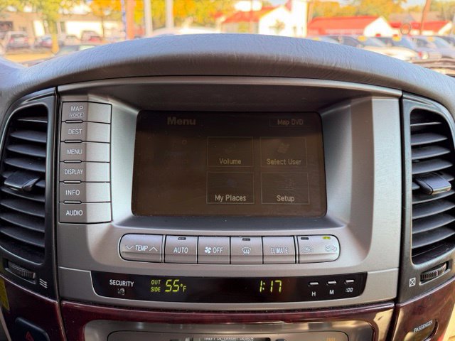 Used 2006 Toyota Land Cruiser w/ Convenience Pkg AWD/4WD image 48
