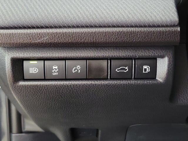Used 2025 Toyota Camry SE w/ Convenience Package FWD image 23