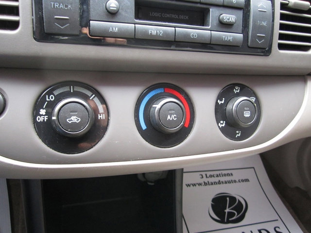 Used 2003 Toyota Camry LE image 16