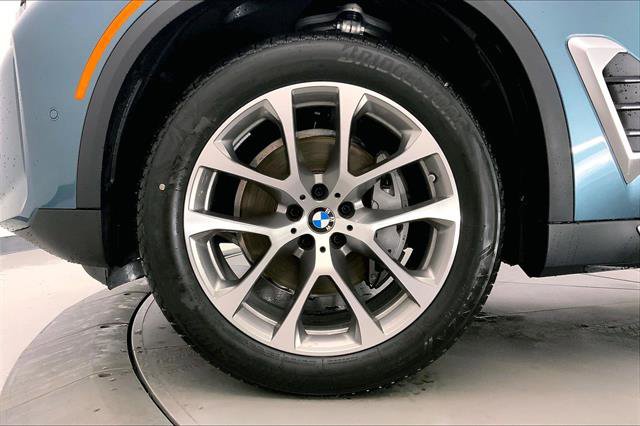 New 2026 BMW X5 xDrive40i w/ Premium Package image 9