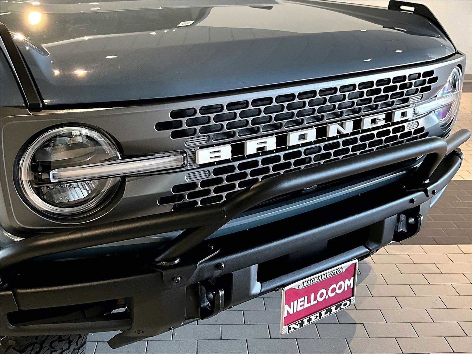 Used 2024 Ford Bronco Badlands image 32