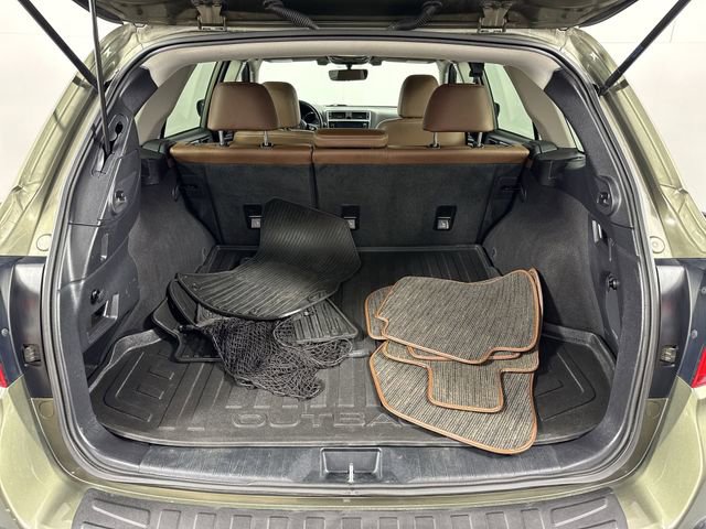 Used 2018 Subaru Outback 3.6R Touring AWD/4WD image 33
