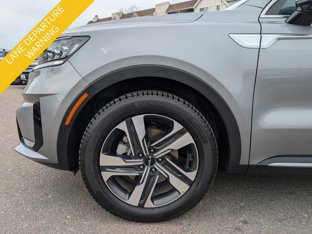Certified 2023 Kia Sorento SX Prestige w/ Panoramic Sunroof Package image 12