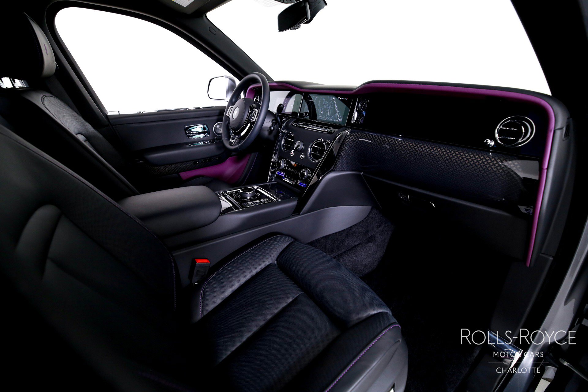 Used 2026 Rolls-Royce Cullinan Black Badge image 35