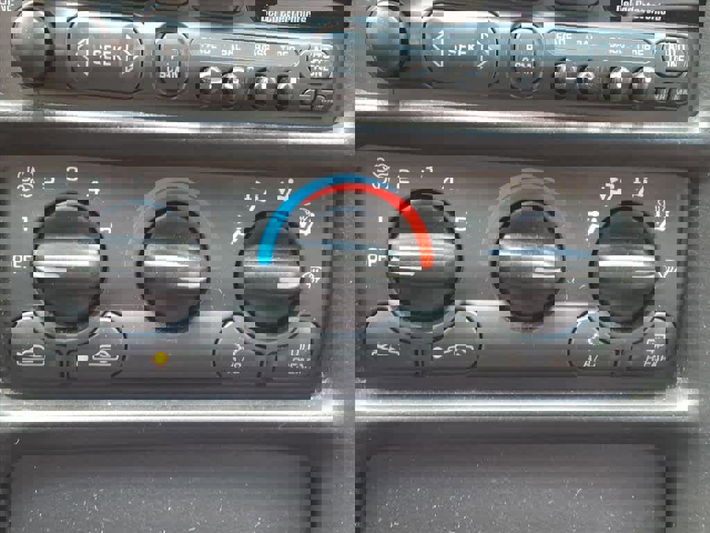 Used 1997 Chevrolet Corvette Coupe image 17