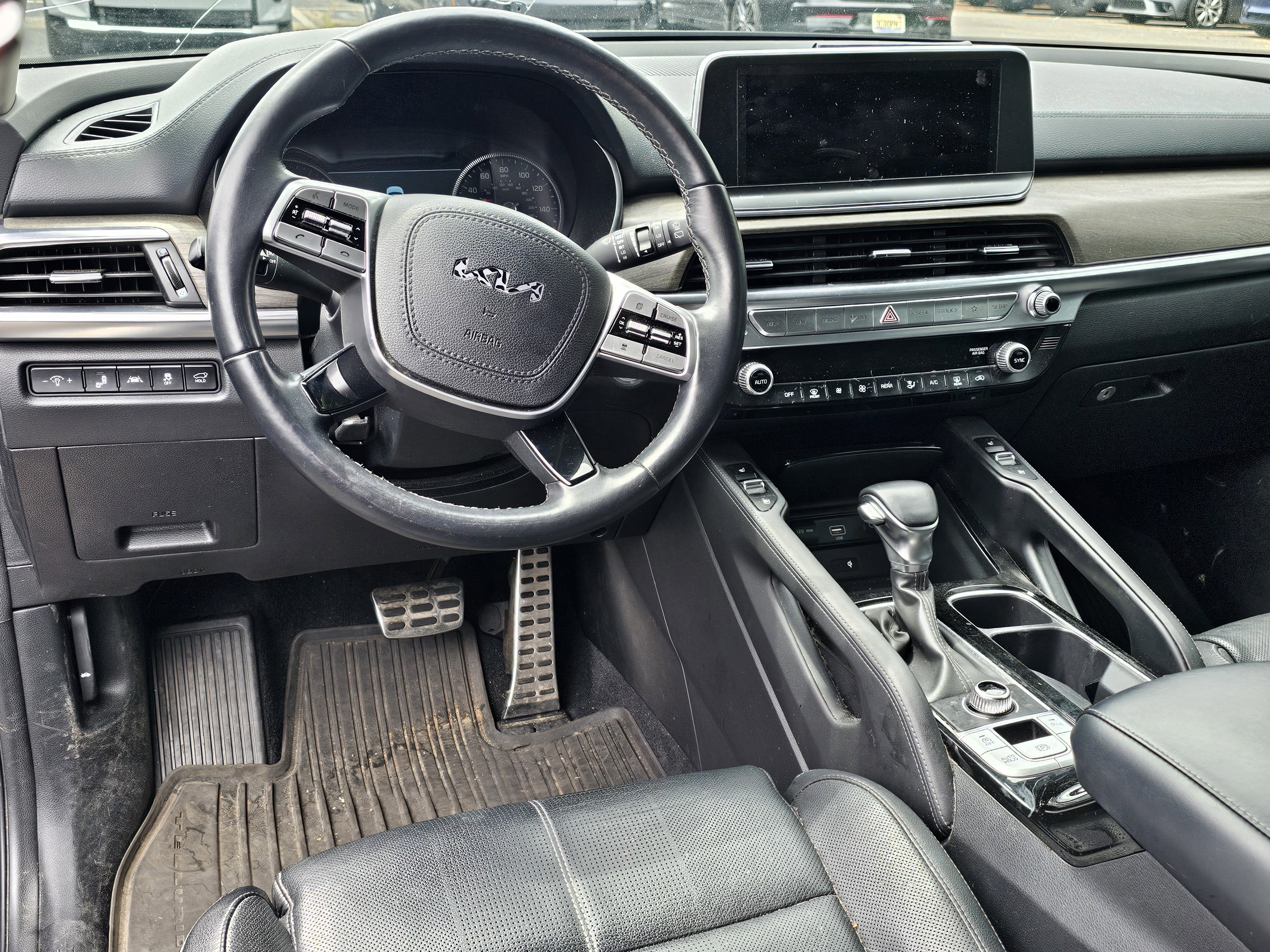 Used 2022 Kia Telluride SX w/ Nightfall Edition Package AWD/4WD image 15