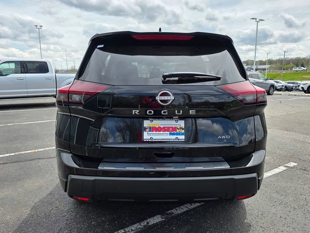 New 2026 Nissan Rogue SV w/ Cold Weather Package AWD/4WD image 28