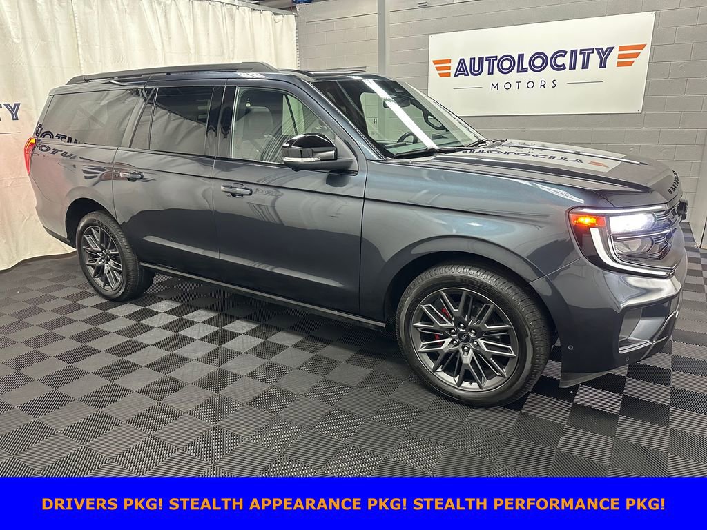 Used 2025 Ford Expedition Max Platinum w/ Stealth Performance Package AWD/4WD image 1