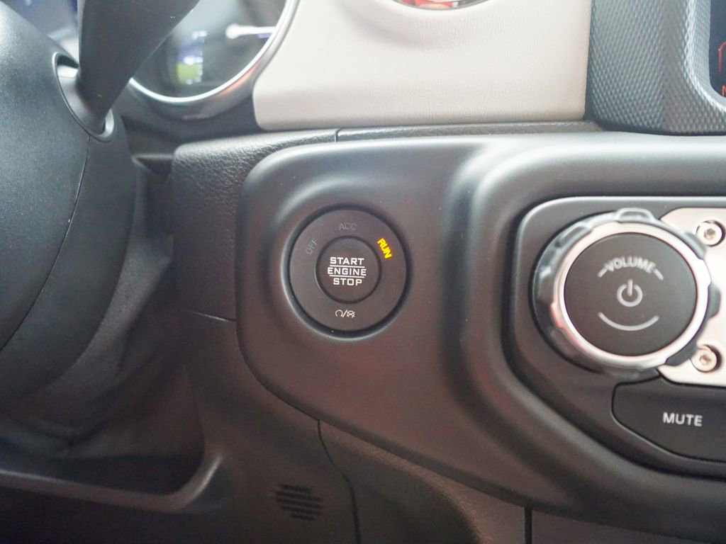 Used 2021 Jeep Wrangler Unlimited Sahara image 20