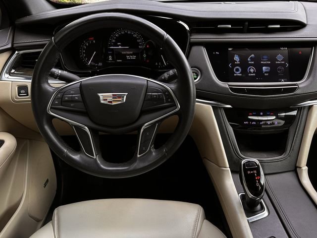 Used 2018 Cadillac XT5 FWD image 14