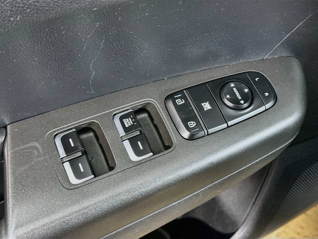 Used 2021 Kia Sportage LX FWD image 18
