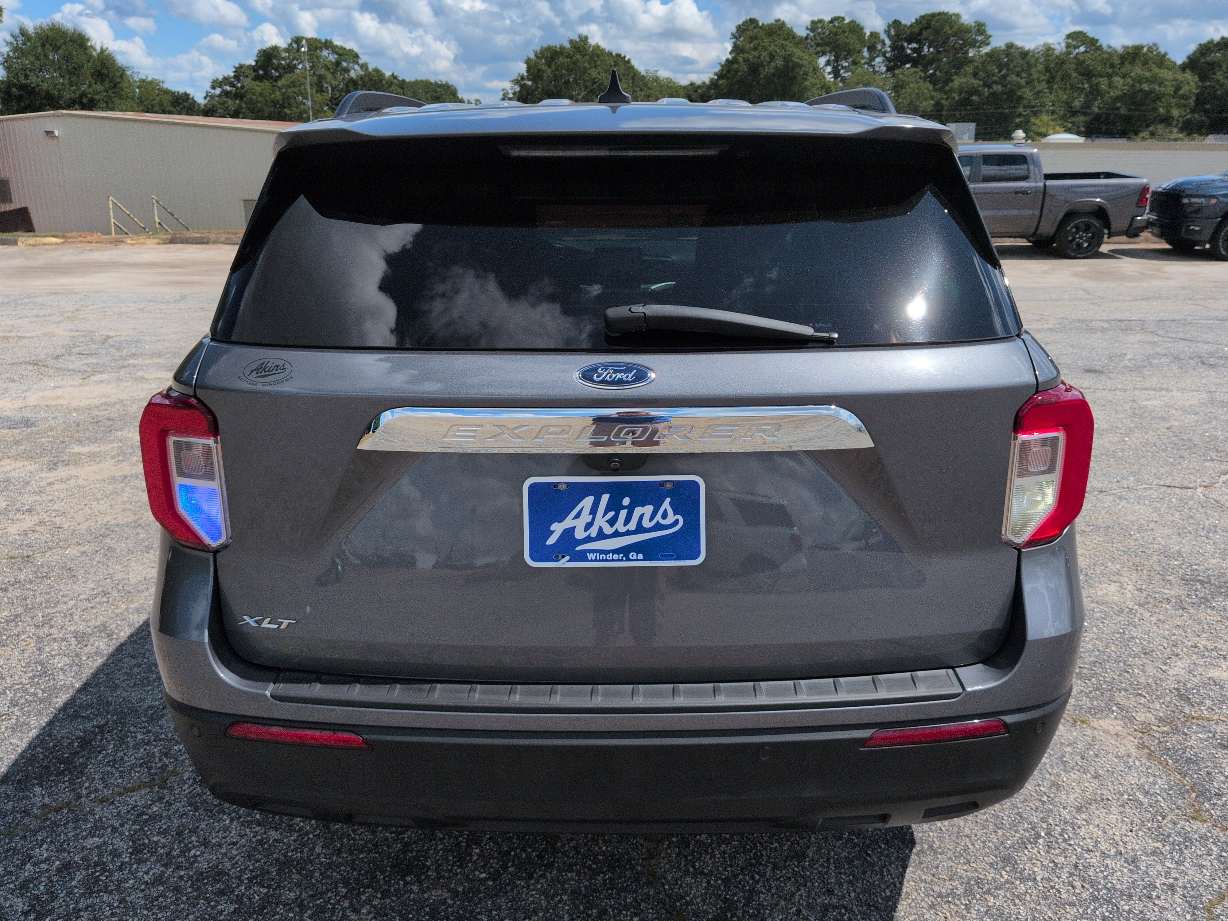 Certified 2022 Ford Explorer XLT RWD image 4