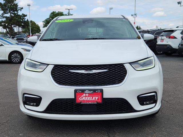 Used 2023 Chrysler Pacifica Touring-L FWD image 5
