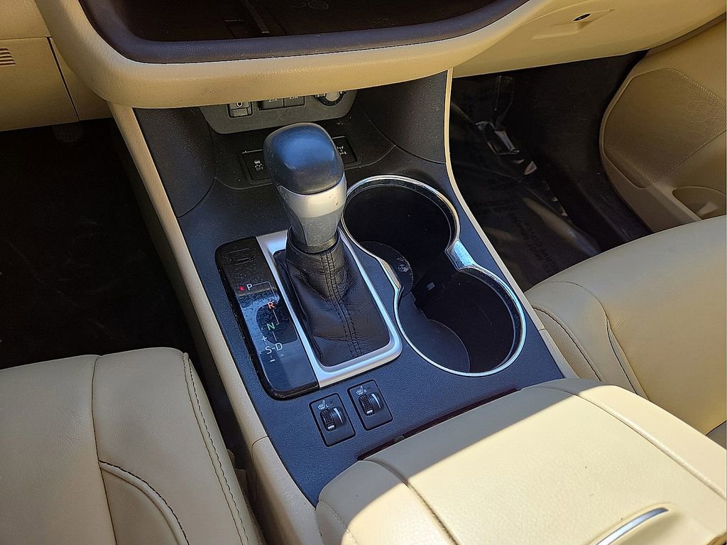 Used 2018 Toyota Highlander XLE image 30