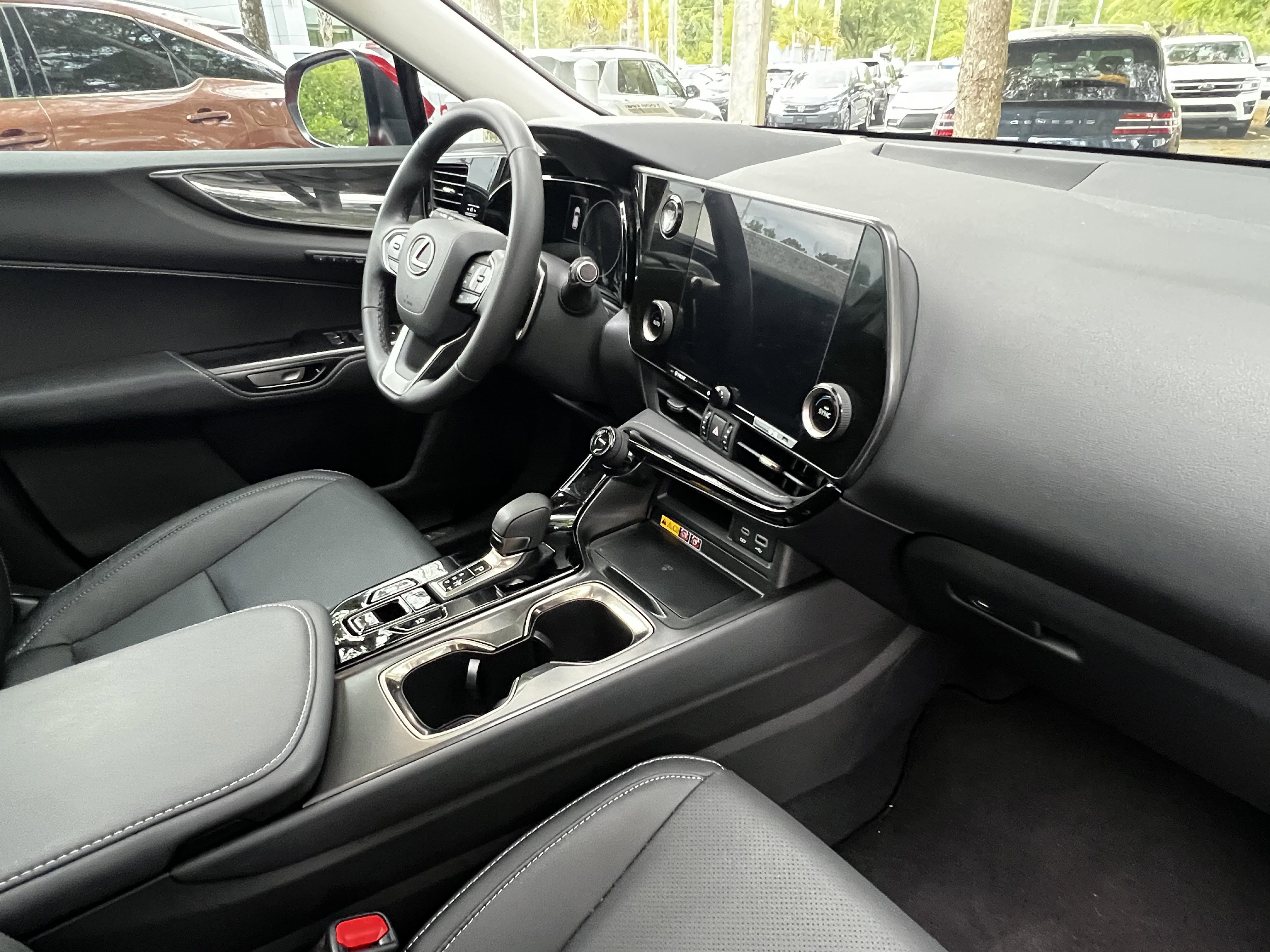Used 2025 Lexus NX 250 FWD w/ Accessory Package (2T) image 46